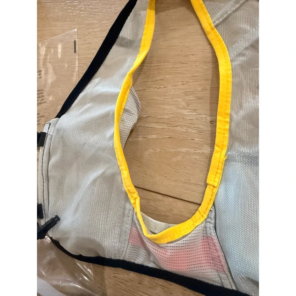 Nike Trail Running Vest Kiger 4.0 Grey Yellow Mesh Hydration Pack XS